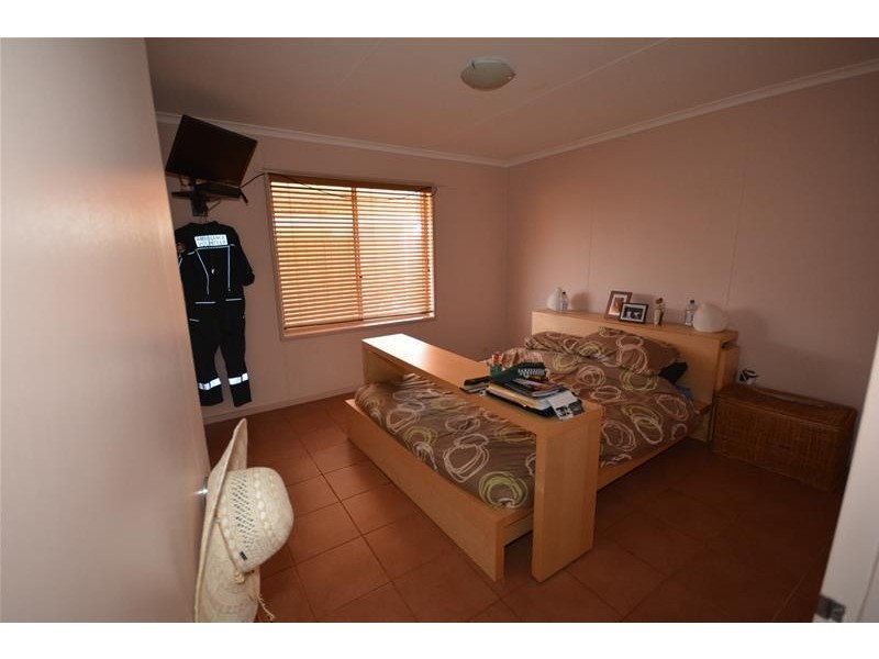 16 Selman Avenue, Newman WA 6753