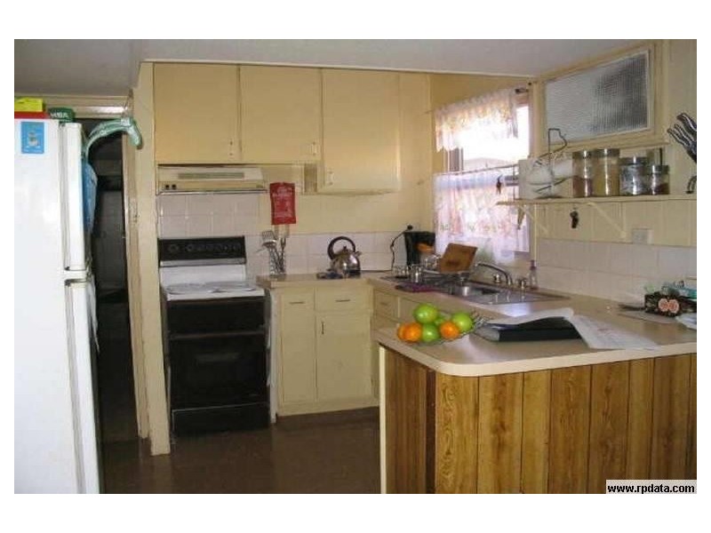 32 Mindarra Drive, Newman WA 6753