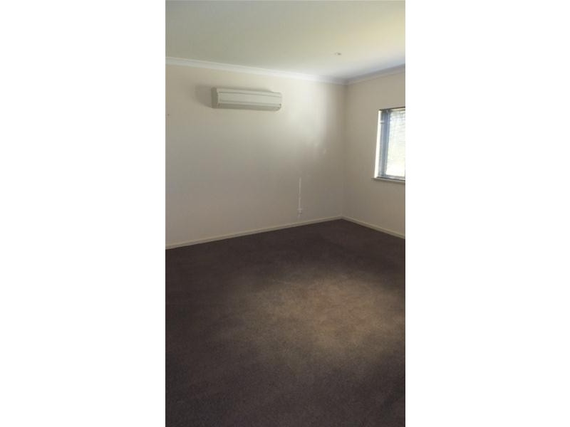 33 Minderoo Avenue, South Hedland WA 6722