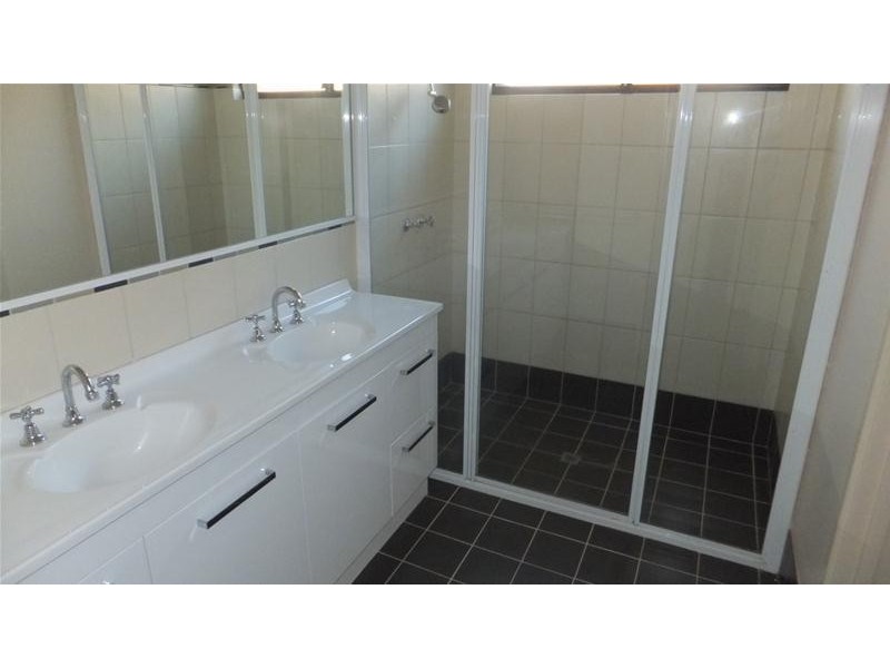 33 Minderoo Avenue, South Hedland WA 6722