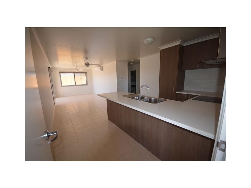 30 Bloodwood Bend, Newman WA 6753