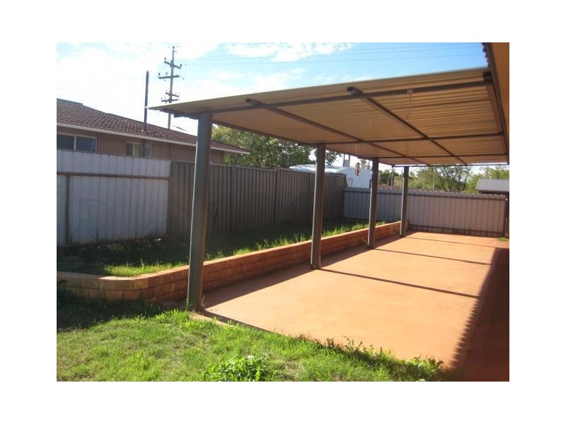 18 Koolyoo Street, Newman WA 6753