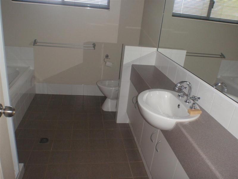 18 Lawson Street, South Hedland WA 6722