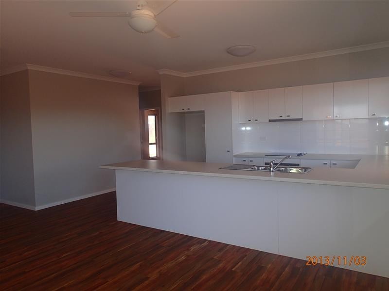 32 Homestead Ramble, Newman WA 6753