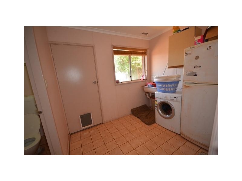 16 Selman Avenue, Newman WA 6753