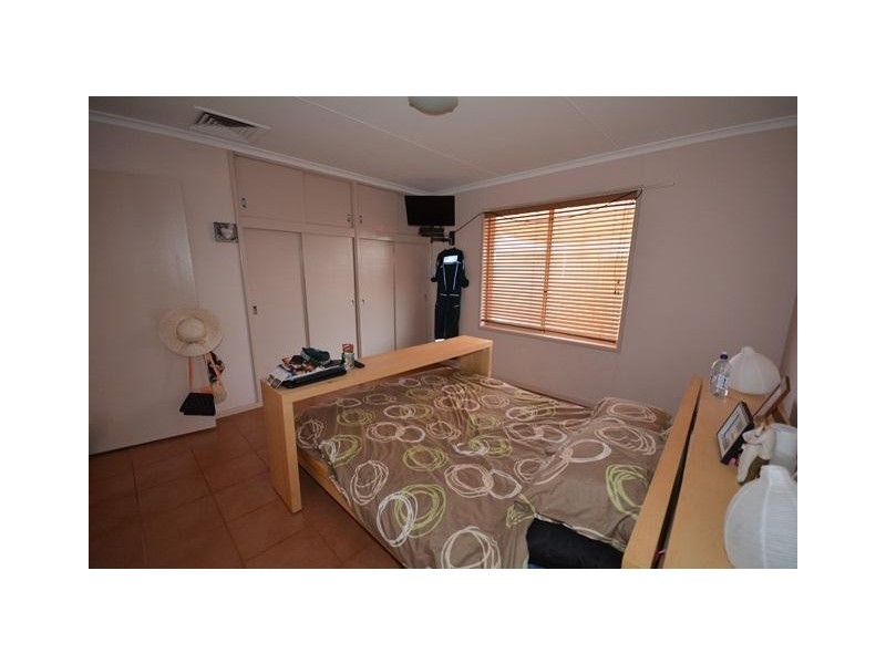 16 Selman Avenue, Newman WA 6753