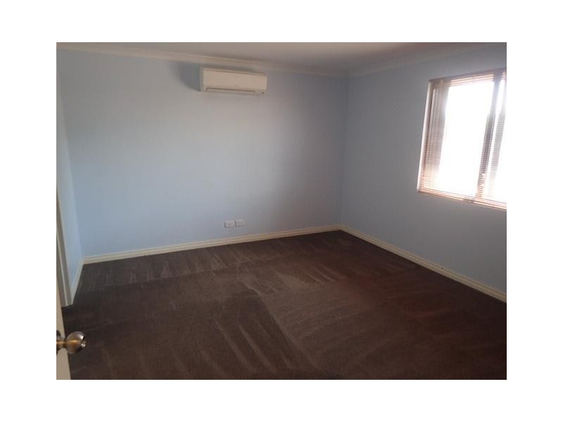 4/4 Reynolds Place, South Hedland WA 6722