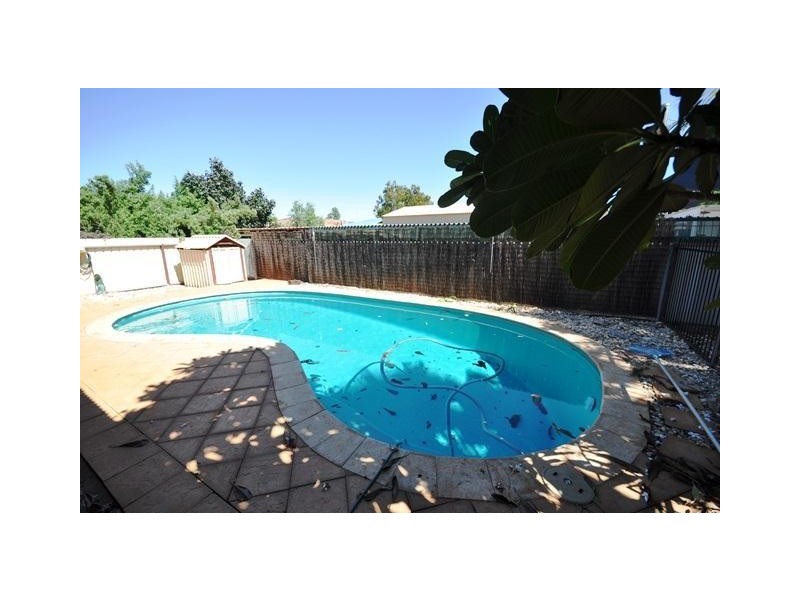 4 Bottlebrush Crescent, South Hedland WA 6722