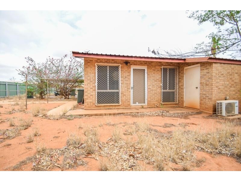 14d Yanderra Crescent, South Hedland WA 6722