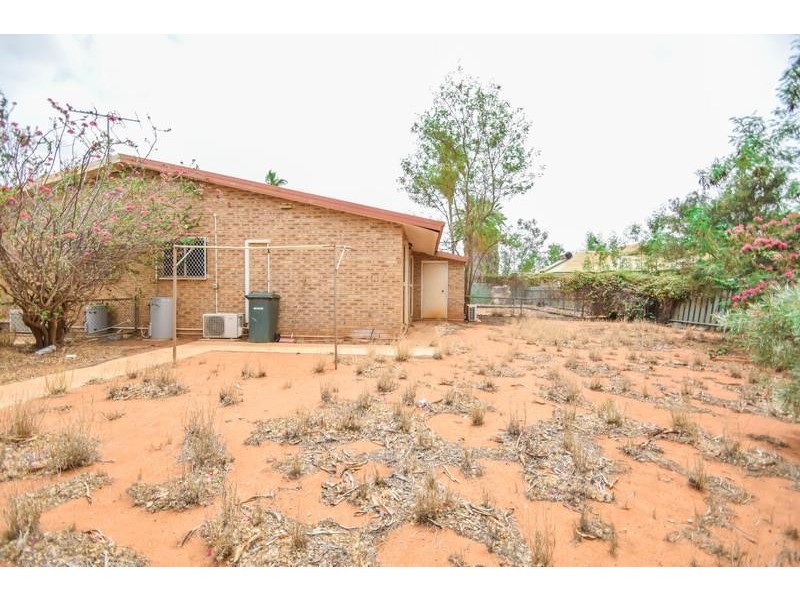 14d Yanderra Crescent, South Hedland WA 6722