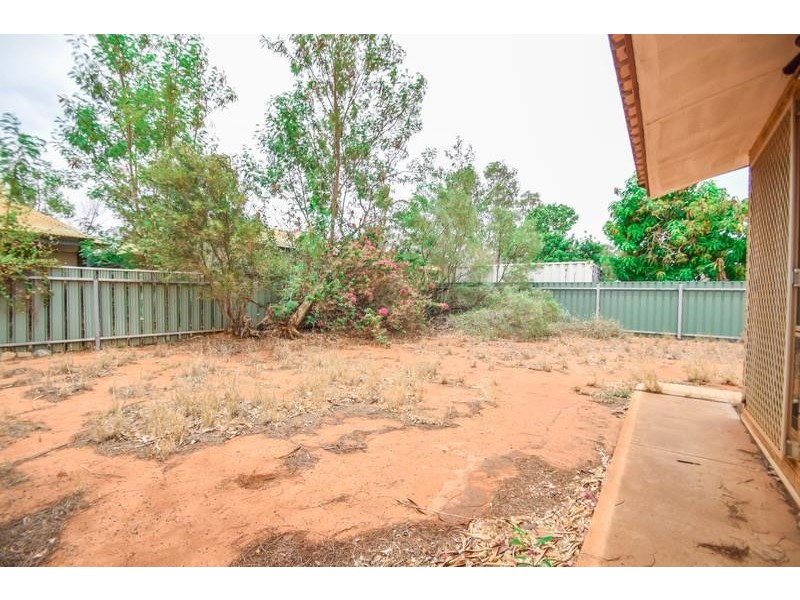 14d Yanderra Crescent, South Hedland WA 6722