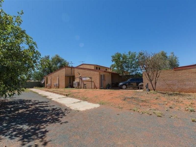 1 Sturt Place, South Hedland WA 6722