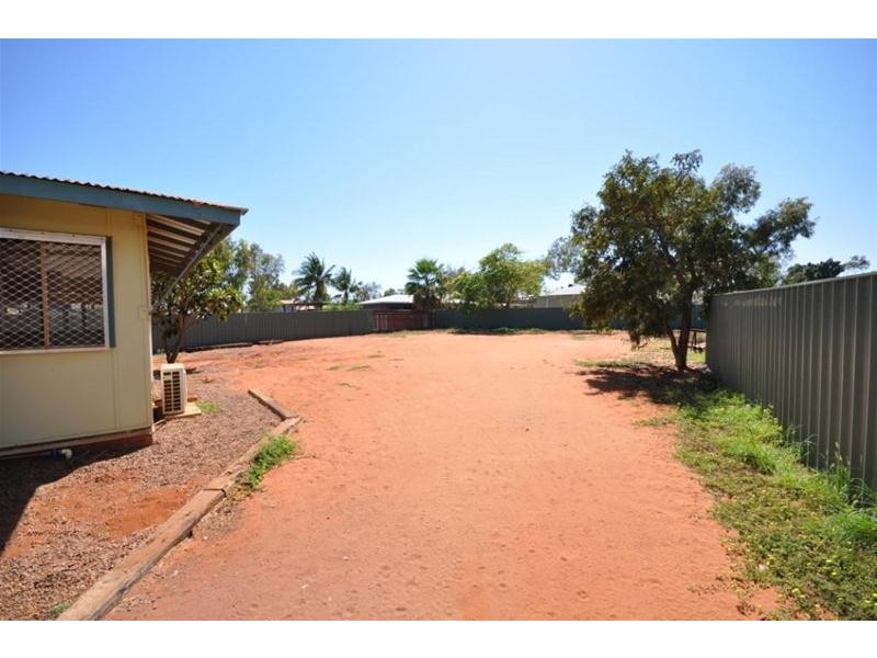 8A Weaver Place, South Hedland WA 6722