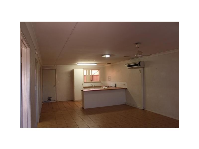 21/1 Cowra Drive, Newman WA 6753