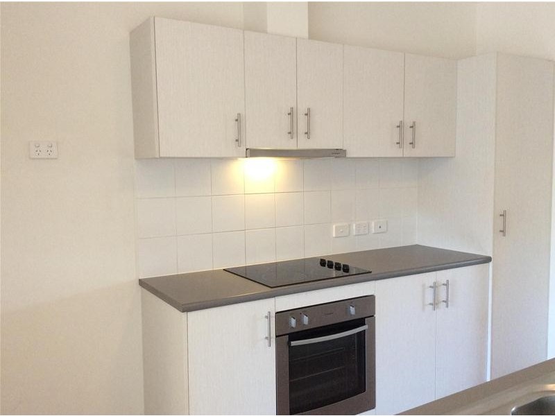 8/4 Newman Drive, Newman WA 6753