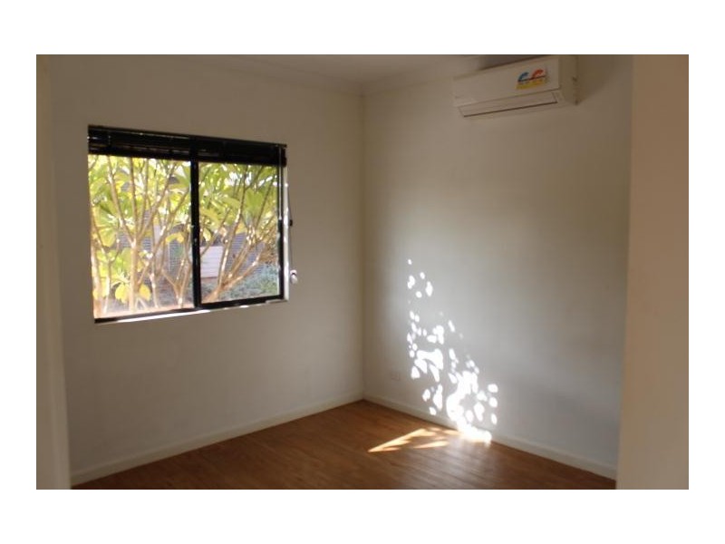 8/4 Newman Drive, Newman WA 6753