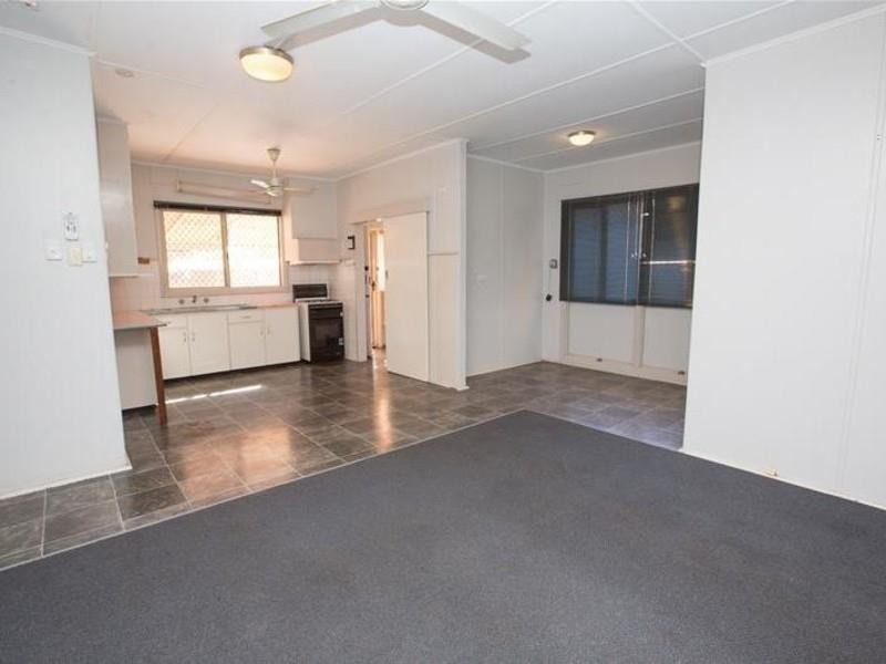 10 Smith Street, South Hedland WA 6722