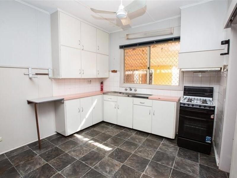 10 Smith Street, South Hedland WA 6722