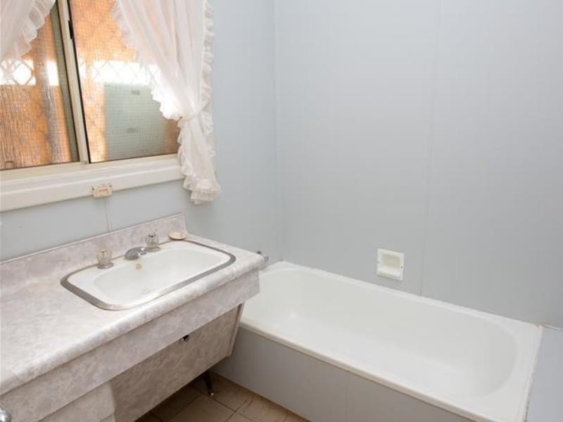 10 Smith Street, South Hedland WA 6722