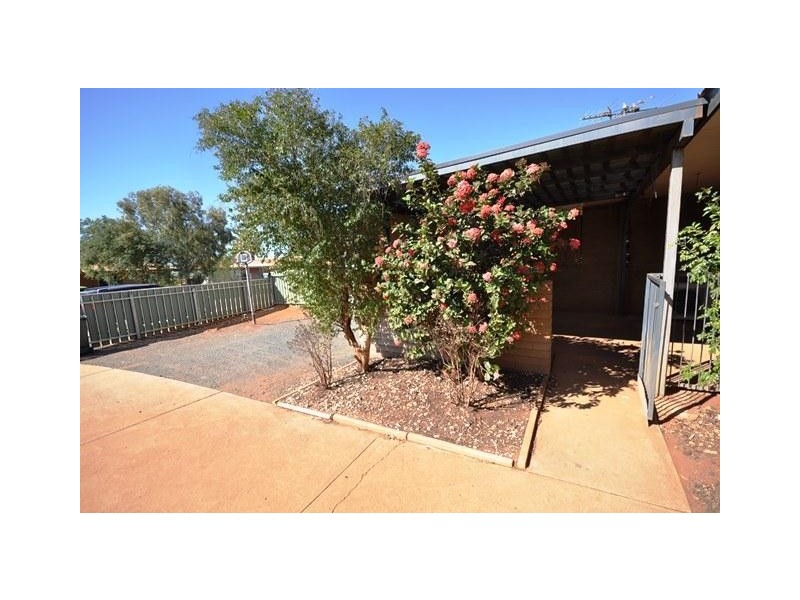 4/8 Yarrunga Crescent, South Hedland WA 6722