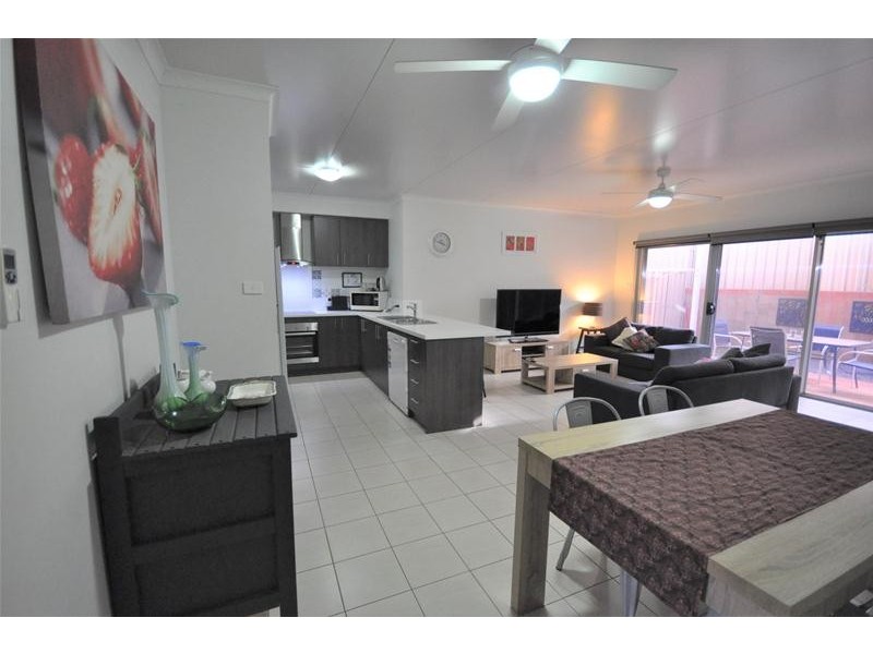 11 Hibiscus Way, Newman WA 6753