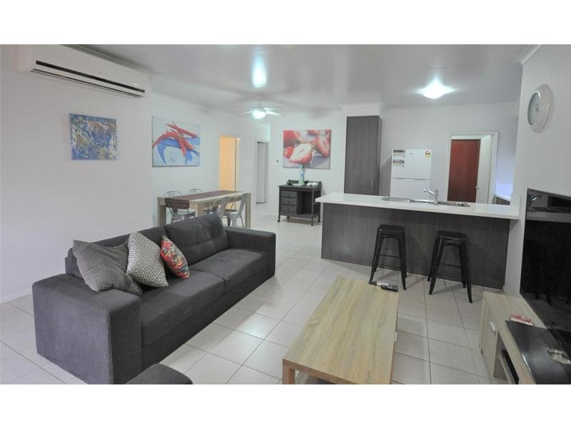 11 Hibiscus Way, Newman WA 6753