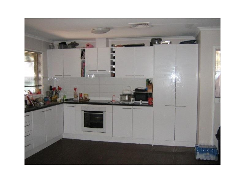 2 Ross Avenue, Newman WA 6753