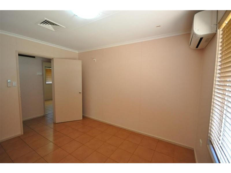 16 Selman Avenue, Newman WA 6753