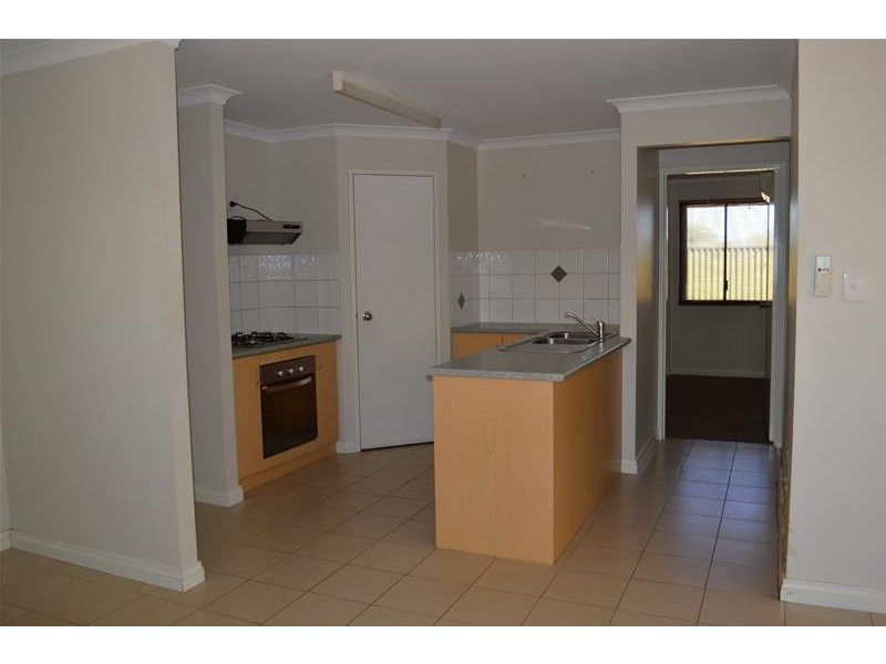 2/16 Godrick Street, South Hedland WA 6722