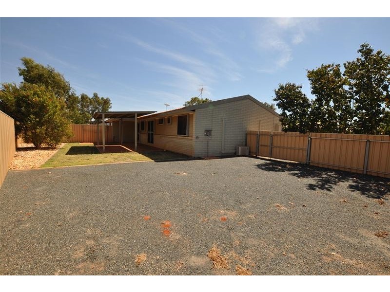 9/15  Becker Court, South Hedland WA 6722