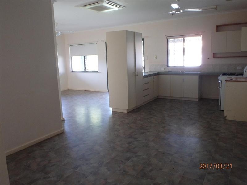 1 Paroo Close, South Hedland WA 6722