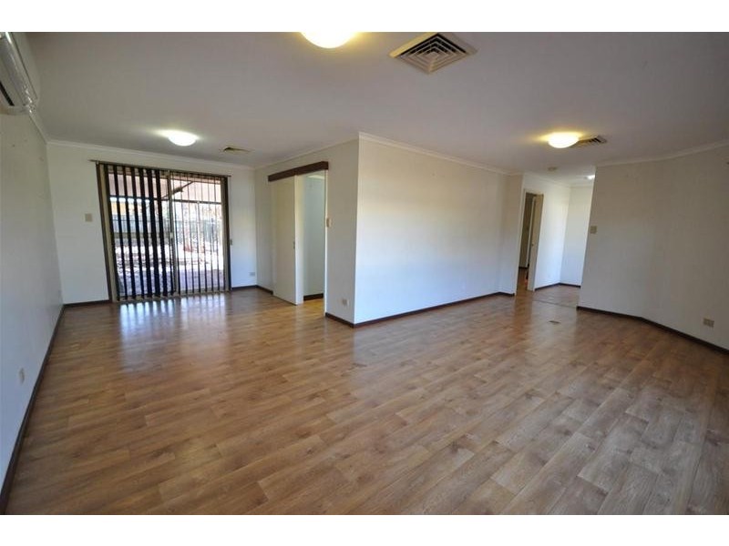 9 Kurrawan Way, Newman WA 6753