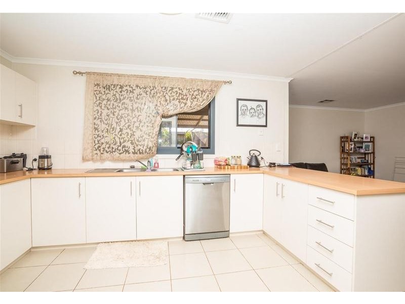 7 Australind Avenue, South Hedland WA 6722