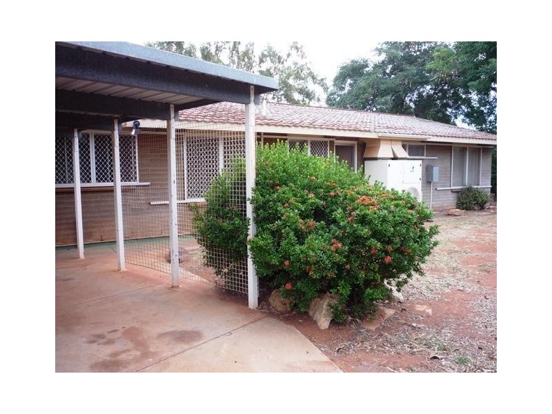 10 Graham Place, South Hedland WA 6722