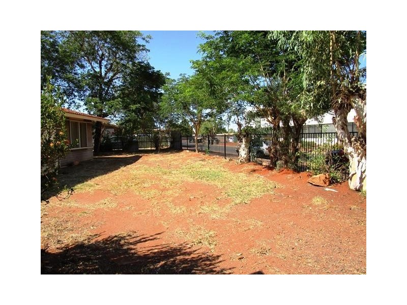 10 Graham Place, South Hedland WA 6722