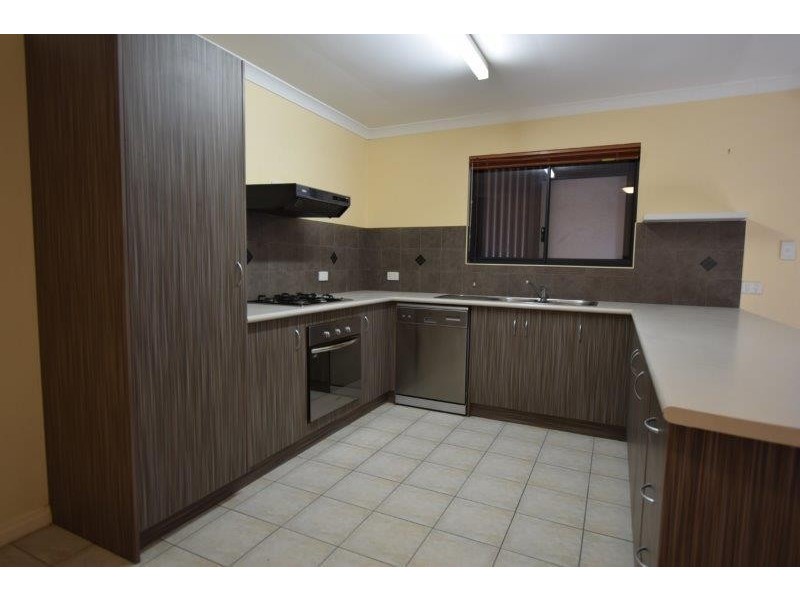 12/4  Reynolds Place, South Hedland WA 6722