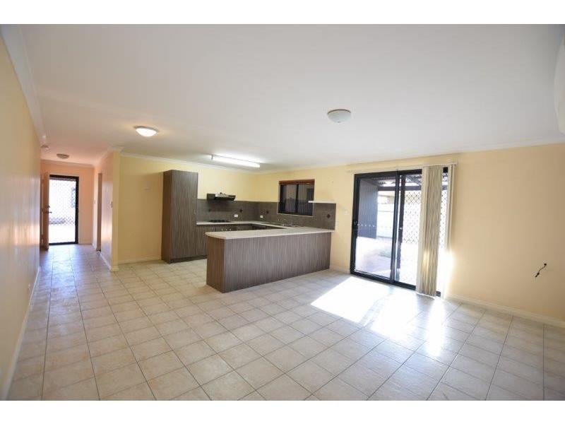 12/4  Reynolds Place, South Hedland WA 6722