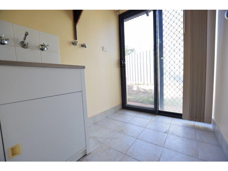12/4  Reynolds Place, South Hedland WA 6722