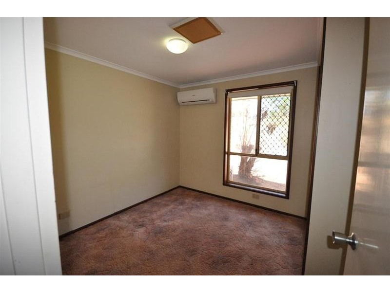 34 Braeside Drive, Newman WA 6753