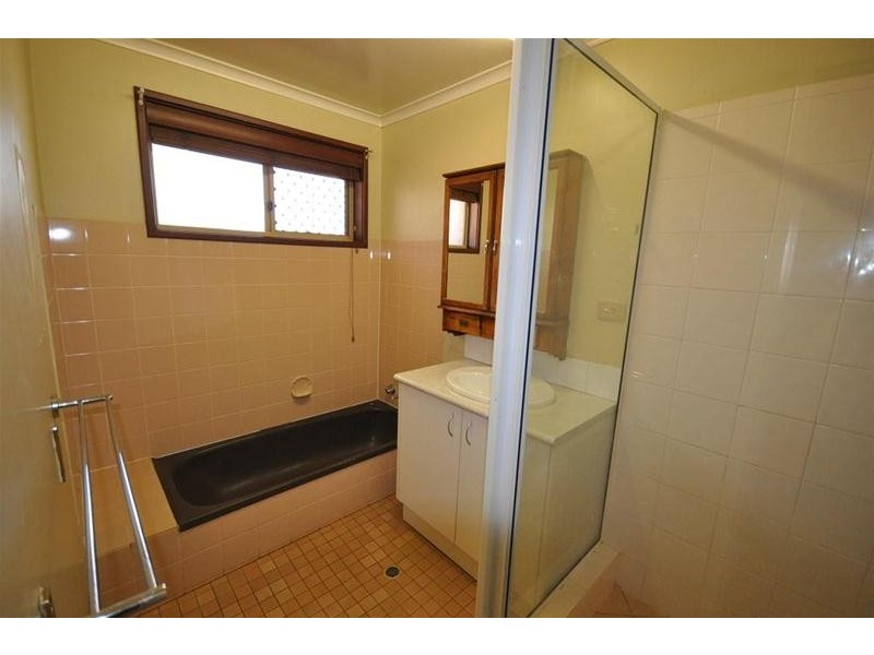 34 Braeside Drive, Newman WA 6753