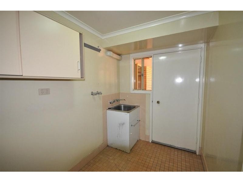 34 Braeside Drive, Newman WA 6753