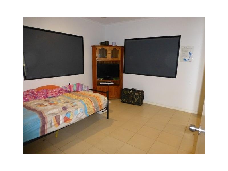 33 Nix Avenue, South Hedland WA 6722