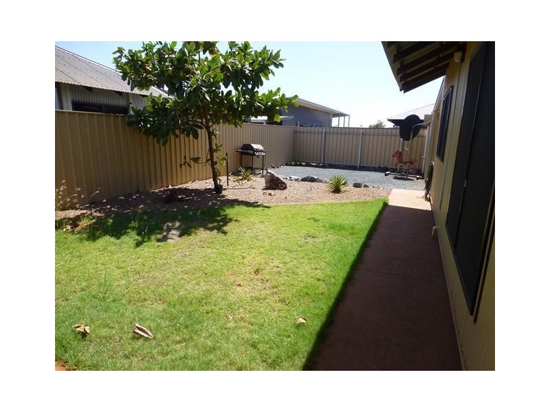 33 Nix Avenue, South Hedland WA 6722