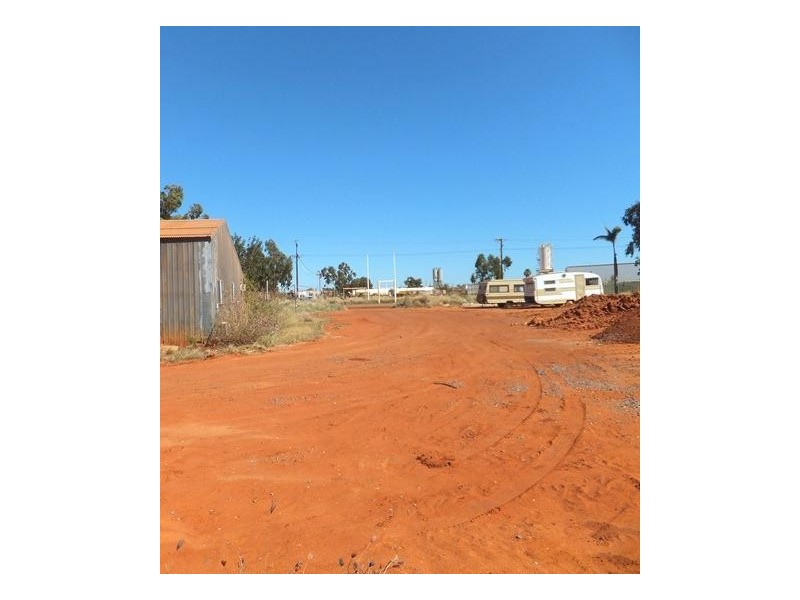 10 Yanana Street, Wedgefield WA 6721