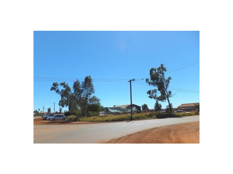 10 Yanana Street, Wedgefield WA 6721