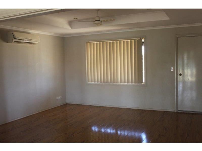 28 Armstrong Way, Newman WA 6753