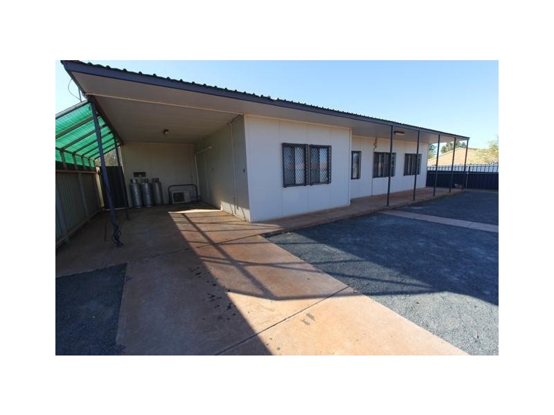 5 Dulverton Terrace, South Hedland WA 6722