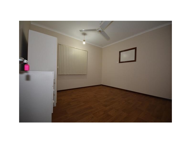 27 Braeside Drive, Newman WA 6753