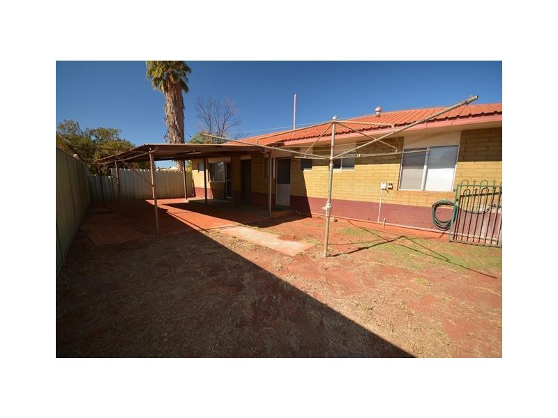 27 Braeside Drive, Newman WA 6753