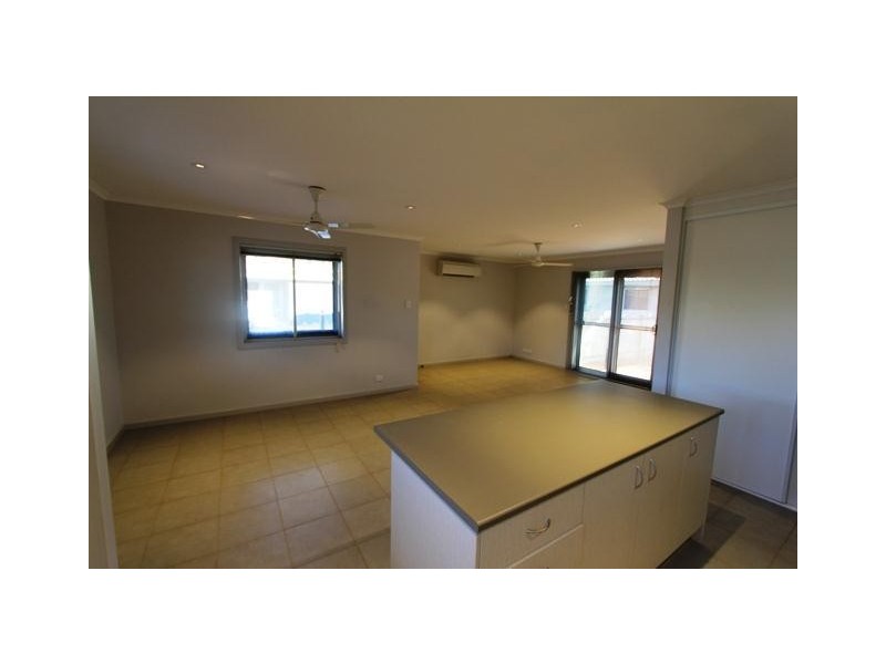 1/12 Crameri View, South Hedland WA 6722